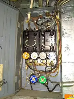 60-amp fuse box